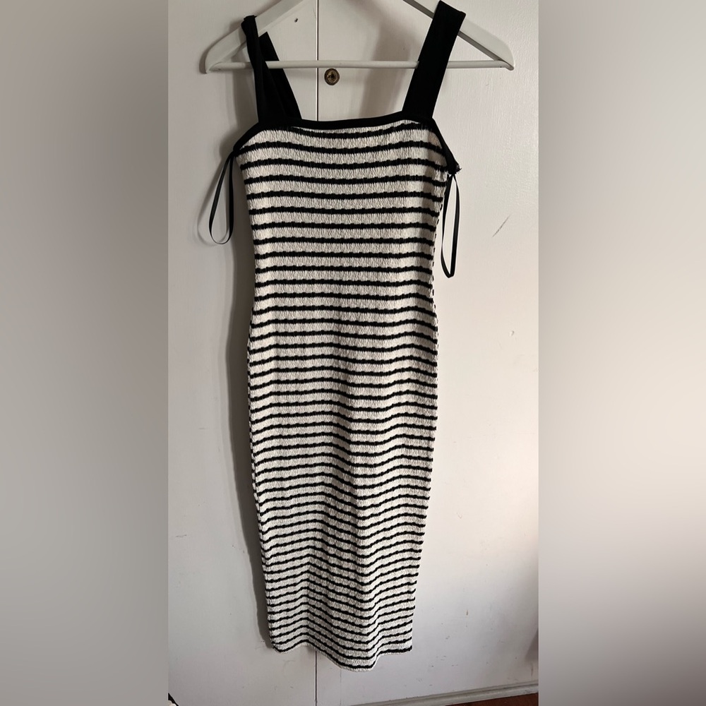 NWT black and white midi dress